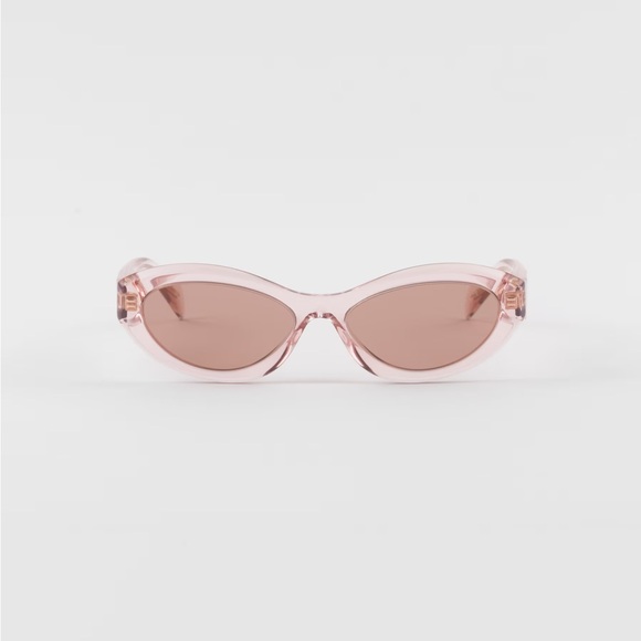 JUST PEACHY PRADA UNISEX SEXY Sunglasses Are 517$ my price $129 - Picture 9 of 14
